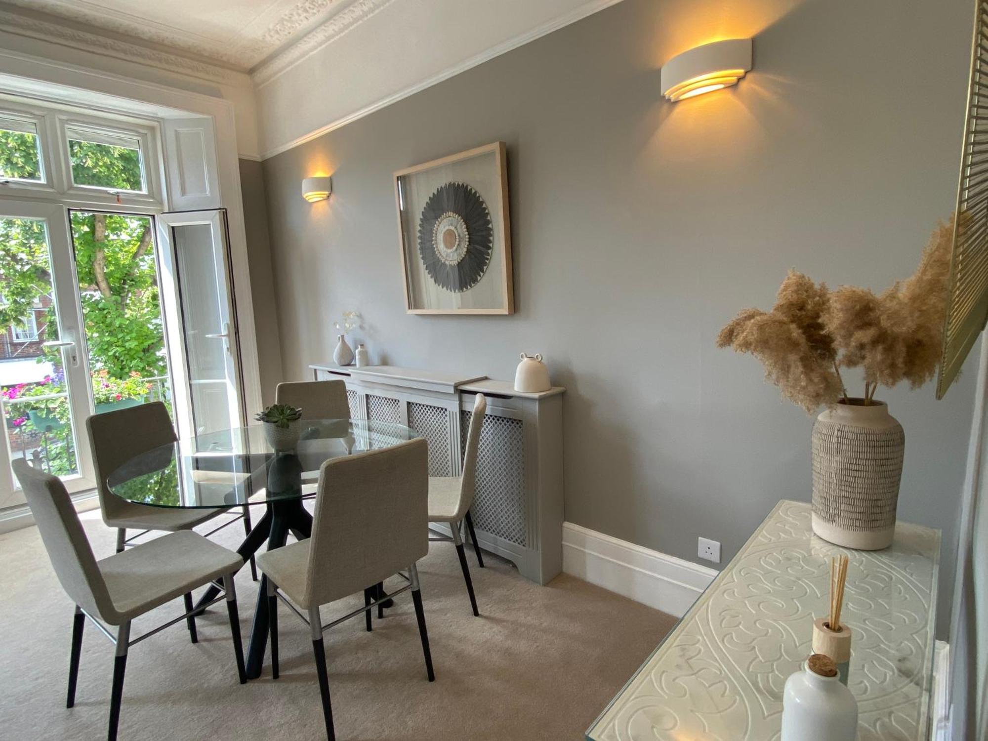 Lovely Large 1 Bed Renovated Flat W Balcony & 600Mb Wifi Londyn Zewnętrze zdjęcie
